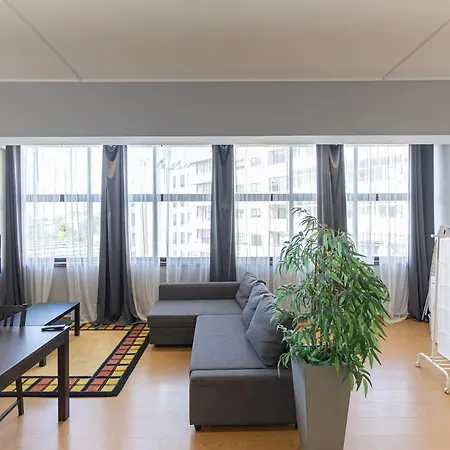 Spacious 2 Private Combined In 1 *